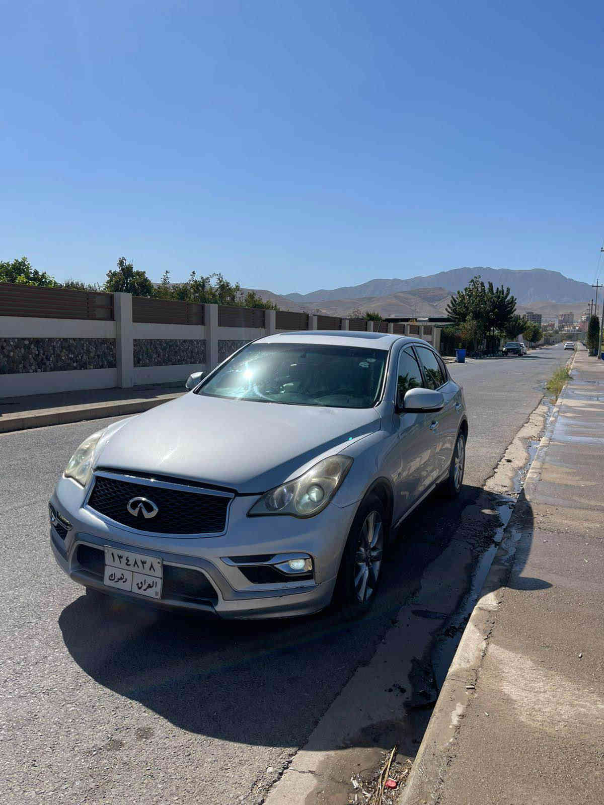 انفنتي 2017
كلين بي دعم و صبغه 
سياره جاهزه بي مصرفه 
كير و مكينه بشرتن 
فول مواصفاته 
سعر 120 ورقه 
*********** زاخو
