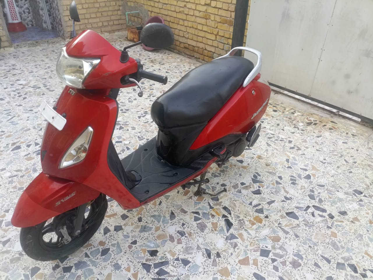 دراجه هندي Tvs جوبتر دراجه جديده ونظيفه كلش مكفولة كفالة عامه مكان واسط الحي الشراي يتصل ***********
