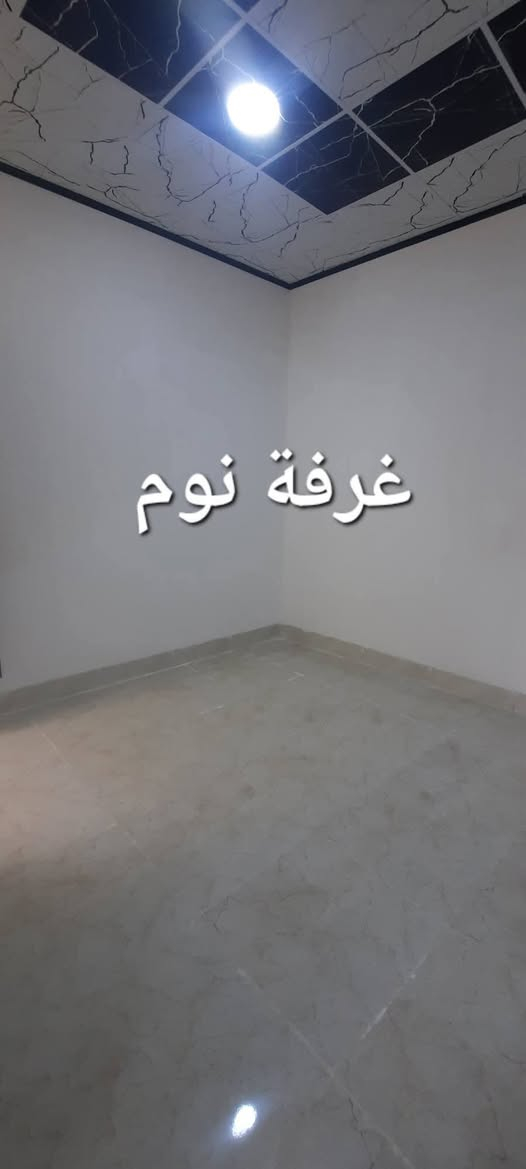 ثلاثة بيوت للبيع مساحه كل بيت 50 م 
سند طابو شرط التحويل 
غرفة نوم ومطبخ واستقبال وبيتونه 
حي الانتصار مقابل مدرسة المكارم 
سعر البيت الواحد 41 مليون
***********
