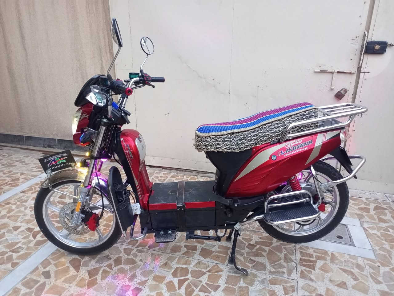 سلام عليكم موطور شحن للبيع  موديل 2025 ست بطاريات عل فحص مكان فلوجة شهداء استفسار رقم الهاتف. ***********.  ***********
