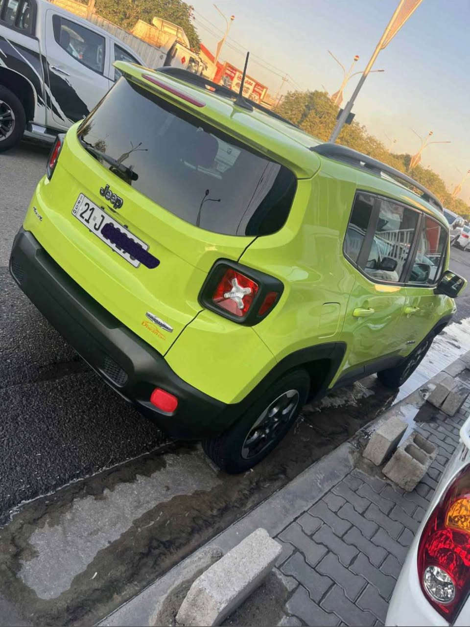 جيب موديل2017امريكي

***********
محرك كير مامفتوح
موصفات4/4
رقم سنويه جديد
ماشي 100ميل
بشرط تحويل مكان سياره كركوك
*********** كركوك, العراق
