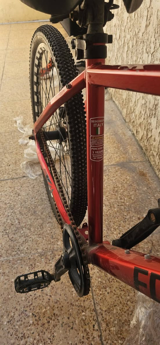 دراجة ماركةFOCUS موضحه بالصور 
موجودة بالنجف


**إذا كنت صاحب هذا الإعلان وتريد حذفه لأي سبب، رجاءا أرسل رسالة إلى الدعم الفني**