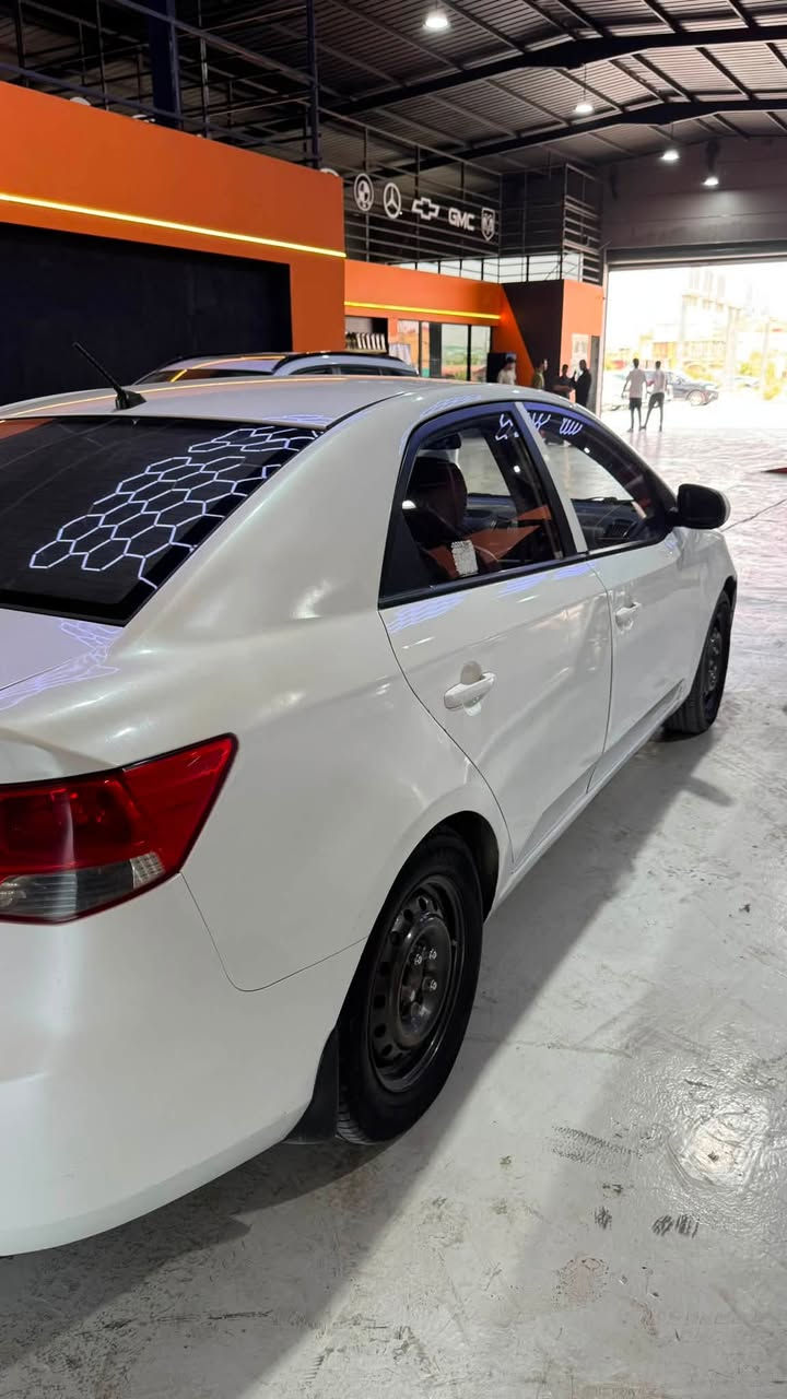 كيا سيراتو2012 (Kia Cerato)
السياره باسمي
بيها تبديل 3 قطع، وبيها بعض الطخات والتصليحات

السيارة مجهزة بمنظومة غاز متكاملة (تشتغل غاز وبنزين)

السعر 70$

ذي قار - الناصرية (المركز)

للتواصل والاستفسار: ***********
