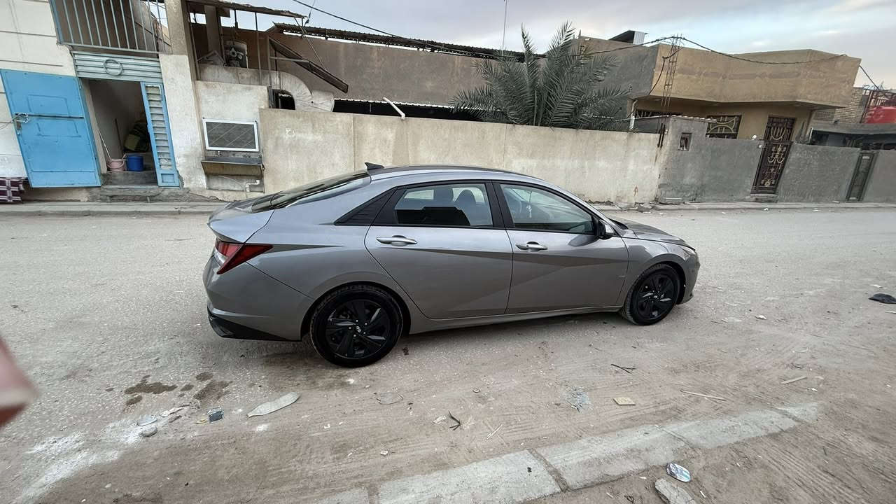 النترا 2023 
وارد امريكي.  
بدون دواخل بدون تبديل بدون ايرباك 
بيه مكانات بارد وبيه صبغ بلجاملغات الخلفيه وربع البنيد 
مكينه دوش 2000
فول نضافه السياره 
ماشيه 60 الف ميل 
رقم كربلاء انگليزي 
مكانه كربلاء 
نص مواصفات 
نقطه عمياء 
تحديد مسار 
رادار امامي 
رادار خلفي. وبيه بعد مواصفات 
السعر 163وبيه مجال 

‭0771 706 7304‬
