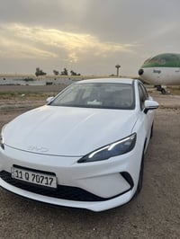 للبيع سيل 5 ماشية 18000 كم رقم بغداد مميز  مكفولة عدة رصعات 2 صغار  مد...