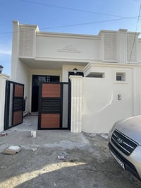 بسم الله الرحمن الرحيم مشتملات عدد ٢ طابق واحد فول شقل درجه اوله طابوك...