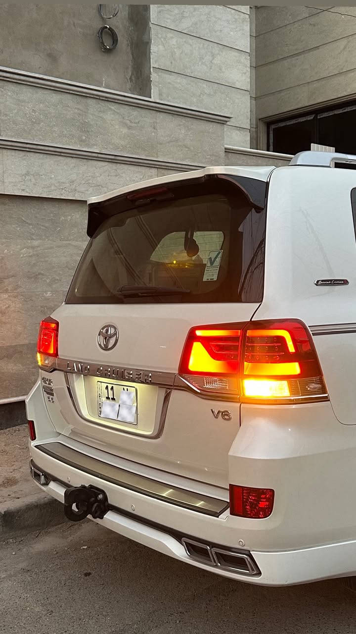 SASسلام عليكم لانكروز 2021اصل ساز باب اول
ساز ‏اصلية باب أول فول ‫￼واحد على واحد معروف شركة  SAS

سيارة كراند تورنك سبشل اديشن فول 

سيارة جديدة معنى كلمة اسبيرها مانازل كلش جديدة 

‏على وضع الشركة كامل ملحقاتها ستد مال تاير ما فتوح 

رقم بغداد باسمي تحويل ثاني يوم 

ماشية 51حقيقي شرط فحص 

موصفات

محرك V6 /4000

بصمة وتشغيل عن بعد 

5كامرات 

5بصمات 

كشنات كهرباء 3 وضعيات

سيارة ثلاجة 

سيارة 3شاشات 

فول تحكم ستيرن 

حساس امامي خلفي 

‏زراك لايت ولايت زنون 

شاشات خلفية 

سمعات خلفية 

صندوك كهرباء 

كشنات جلد 

مري قلاب 

طفاية 

كلوب بنيد 

لد نهاري

مري شفط 

هوك خلفي 

بيها هواي موصفات عديده 

سيارة البصمة الثانية والعده والكتلوكات ولسبير بعدهم ممستخدمات

سيارة بيها إصبع بارد حتى اقل كلش ما بين باقي كفاله 

سعرها 590 مجال قليل نشاء الله 

عنوان بغداد السيدية 

***********
