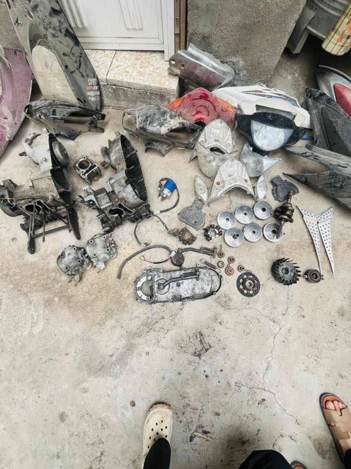 مكينه  مال عدله محفوره 58 ونص وياها بوشه وعندي كورات ثنين مال عدله يرادلهن كراين وصفاح سنكز وكصه سود و صفحه مال سكنز وكصه حمره ومازدات مال عدله وبكلايتات مال عدله ومنغولي روله مبكنه و كلجات مال عدله امامي و اشاير بريز غراض هندر مال عدله كامله بدون القبق وطابوكه مال عدله وسلف 55 مال عدله موجود هواي شغلات بيهن ال تعبان بيهن ال صاحي الي يشتري يراسلني جون السوك تره😂 رقمي***********
