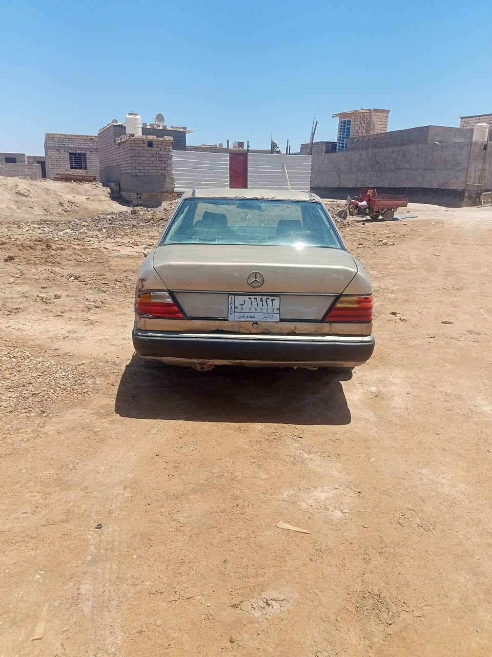 مارسدس دب ٣٠٠ موديل٩٢رقم انبار سنويه كارتونيه ساقطه مكينه وگير ثنين ونص قواعد وبرانكيت نظيفات حداديه نظيفه ابيع كوم حديد اتعهد سرقه وطلب مستمسكات راعيه موجوده ومعامله كامله مال التحويل السعر٢٠ورقه وبيه مجال ***********الناصريه
