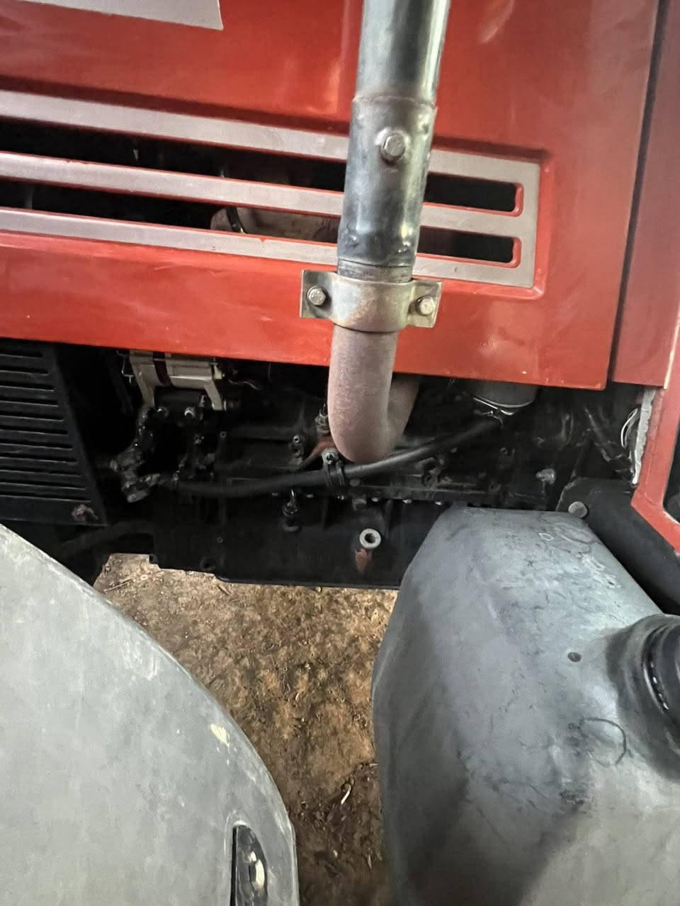 تۆمسان بۆفرۆشتن مۆدیل 2013هەموو گیانی بەشەرت تایەی تازە شۆێن چەمچەماڵ سعری 120کەمێ مەجال 
ژ.م ***********
