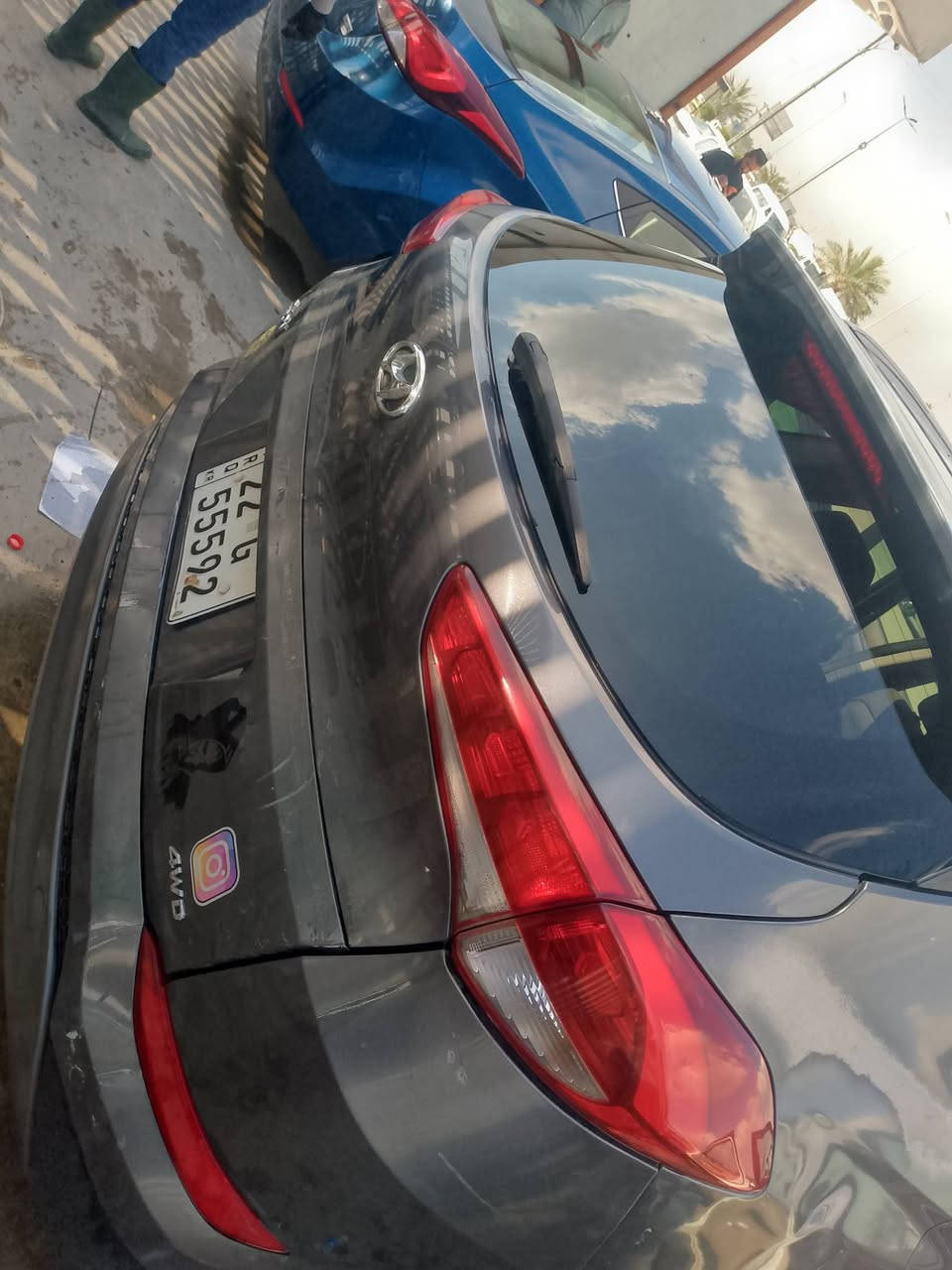 السلام عليكم
توسان 2016 بيها قطع وسونارها واضح كدامكم اكفل كص وشواطي سياره مكينه مجفت جديد راجز السياره صدر امامي جديد وخلفي جديد وتخم تاير جديد ممعدي عليهن اسبوعين السياره خير من الله ماشين 116 بيها نواقص قليله يعني وبيها طخطخات وجراد ايضا بسبب عدم توفير الوقت اسويهن 
بغداد الامين الثانيه 
*********** 
السياره سعرها 128 وبيها مجال
