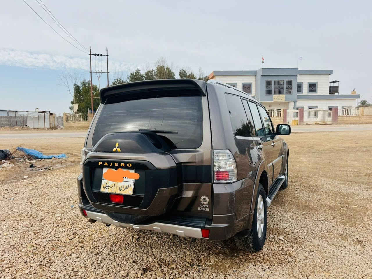 السلام عليكم ورحمة الله
باجيرو 16 الون قهوائي سياره مكفولة من الضربه والتبديل بيهه بارد قليل شويه صبغ بالجاملغ الخلفي بدون حادث السياره ع وضع الشركة مكينه َكير ع شرط وضع الشركة تبريد تدفئه مكينه ٣٥٠٠ المرغوب،، السعر ١٥٥ وبيه مجال او مراوس بسياره اقل اتصال ع الرقم ***********
