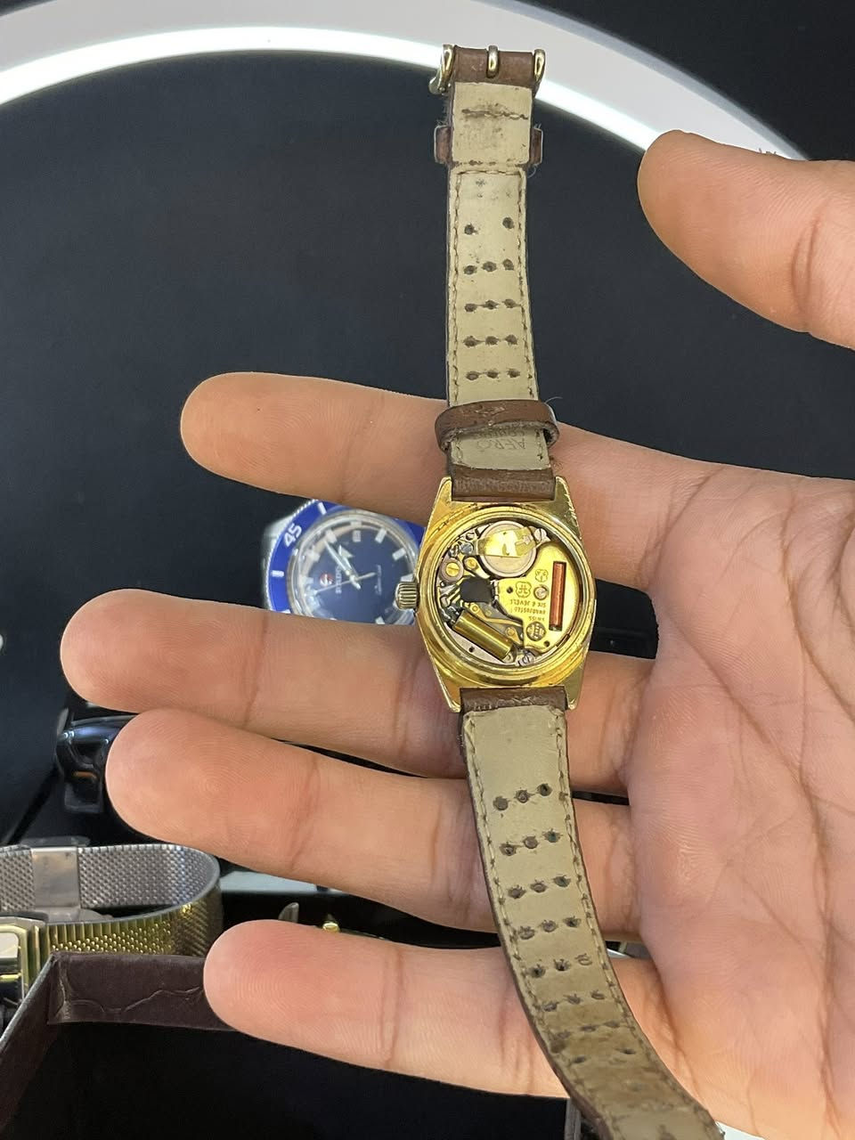 تيسوت نسائي قطر 25 طلاء ذهب 10 مايكرو مختم السعر 75 الف قفل


**إذا كنت صاحب هذا الإعلان وتريد حذفه لأي سبب، رجاءا أرسل رسالة إلى الدعم الفني**