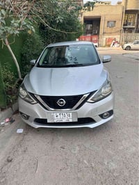 نيسان سنترا 2018  وارد أمريكي  ضربتها جاملغ خلفي مصبوغه عام ماعدا قمار...
