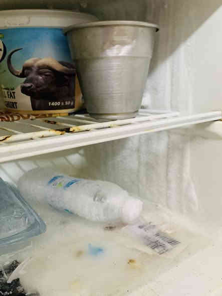 غرفه للبيع جديده كلش سعره  مليون ونص 
ثلاجات ٢ سعرهن ٢٠٠ الف 
للاستفسار ***********
