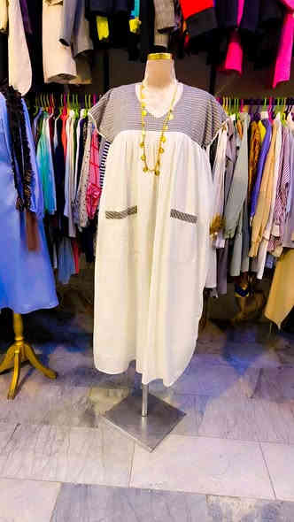 كسر ملابس كويتي عنواني الناصرية الشعله قرب قسم البلدية مال الشعله قرب اسواق الباشا الحجز على الرقم ***********
