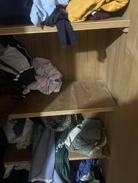 ملابس • للبيع