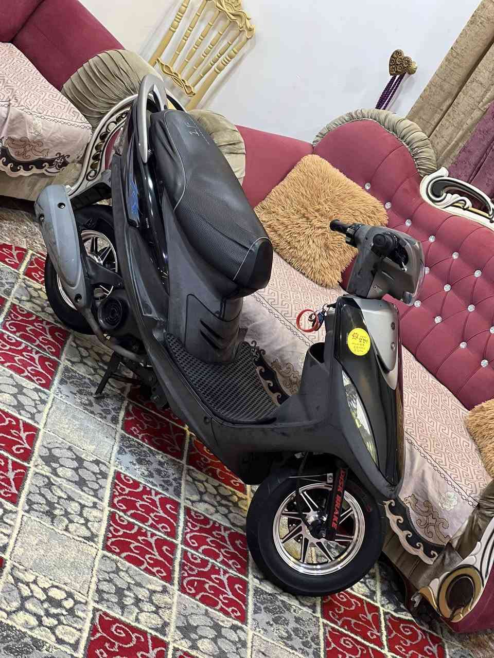 سلام عليكم عدله كارتون  كفاله من كلشي وين ميعجبك افحص صارله 15يوم من نازله من رمبه ونضافه ولملح شوفت عينك العنوان البصره جماعت المليون اعبر كبل متواجد ***********
