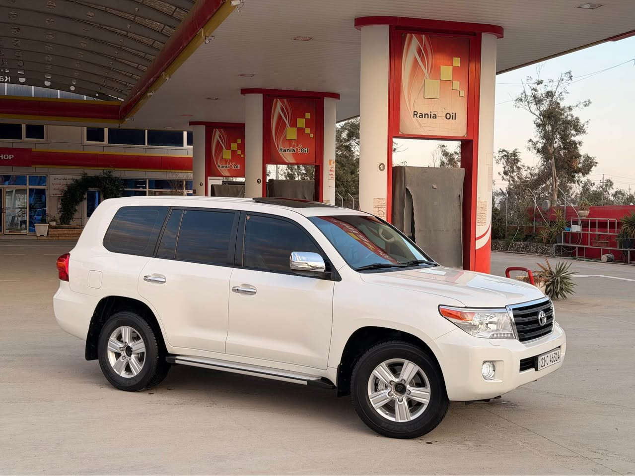 وەنەوشە ٢٠١٤ GX فول
سلایت بەصمە کوشن دەفتەری تەبرید مەرکەزی زینۆن هۆک فلچە  سەنەوی تازەیە تا ٢٠٢٩
گێرومەکینە نەکراوەتەوە بەشەرت بێ عەیب 
٣ رۆژە ٤ تایەی تازەی بیلاد شەریکەم بۆ بەستووە 
تەنها ١٢٧ حقیقی رۆیشتوە
کتابی جام رەشی هەیە سەدا ٨٠ قانونی 
بێ بۆیاخ بێ سارد بێ کرانەوە بی لێ دران
هیچی پێوە نیە سەیارەکە نمونەیە لە جوانی و تازەی
نرخ/ ٣٥٨ وەرەقە 
شوین/ رانیە 
کۆرەک /   ***********
ئاسیا  /   *********** رانية, السليمانية
