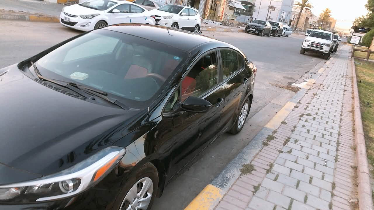 اللهم صلي على محمد واله محمد 

سيارة للبيع كيا فورتي موديل 2017 
اللون اسود 
محرك دوش 2000 
ماشية 49 الف 
ضربتها صندوك خلفي 
الرقم سليمانية 
المواصفات نص فول 
السيارة كلش نظيفة الصدر بلاد مال الشركة تخم تاير جديد باتري جديد تبريد ثلج 
للاستفسار الاتصال بهذا الرقم ***********
