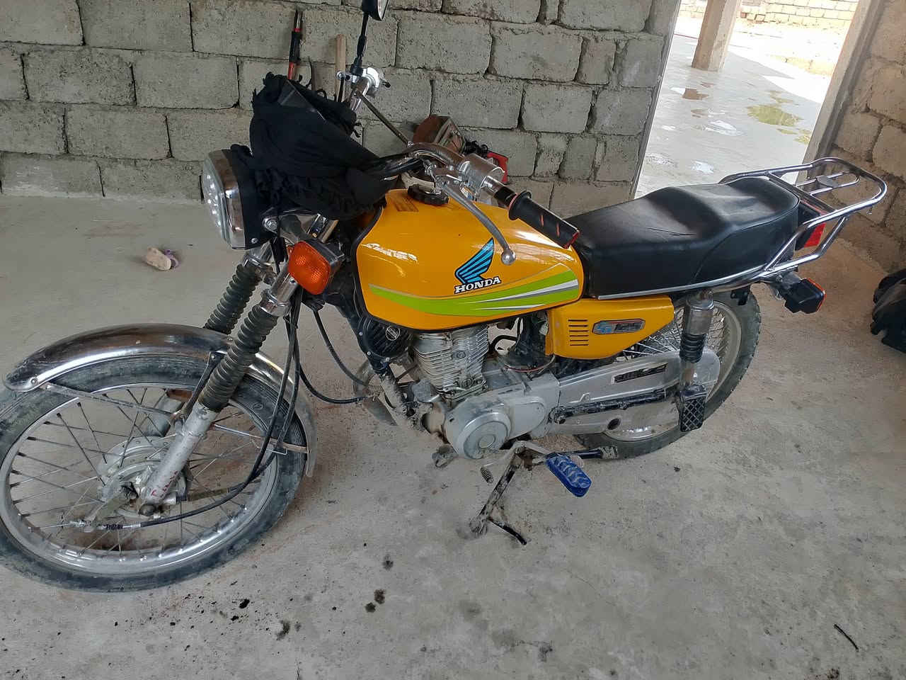 مطور للبيع
كلشي مابي كلو شقل كربيات الموشري لايجي خلص 
***********
