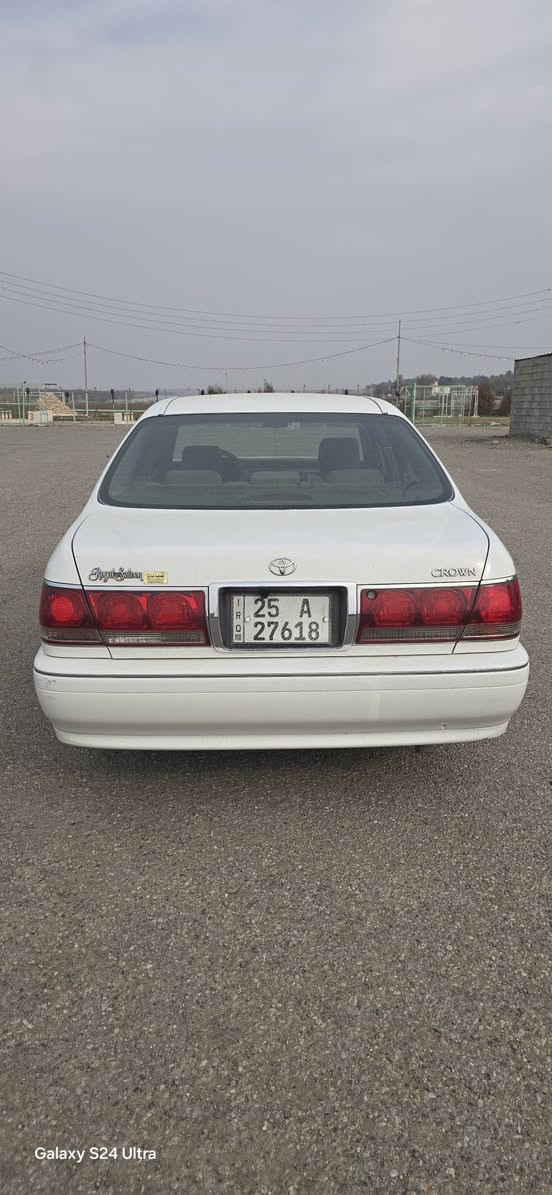 ملكة اربع دكم موديل ٢٠٠١ محرك دي فور الكبير كفالة عامة رقم انكليزي تحويل ثاني يوم 
تبريد قطعتين 
 اشاير بالمري 
كاميرا دوارة 
ثلاجة
لايت زنون 
اربع كراسي كهرباء
تخم تاير جديد 
ويل نجمة 
حدادية جديدة 
السعر ١٤٥ وبيها مجال حك الجية 
للاستفسار الاتصال
***********
***********
