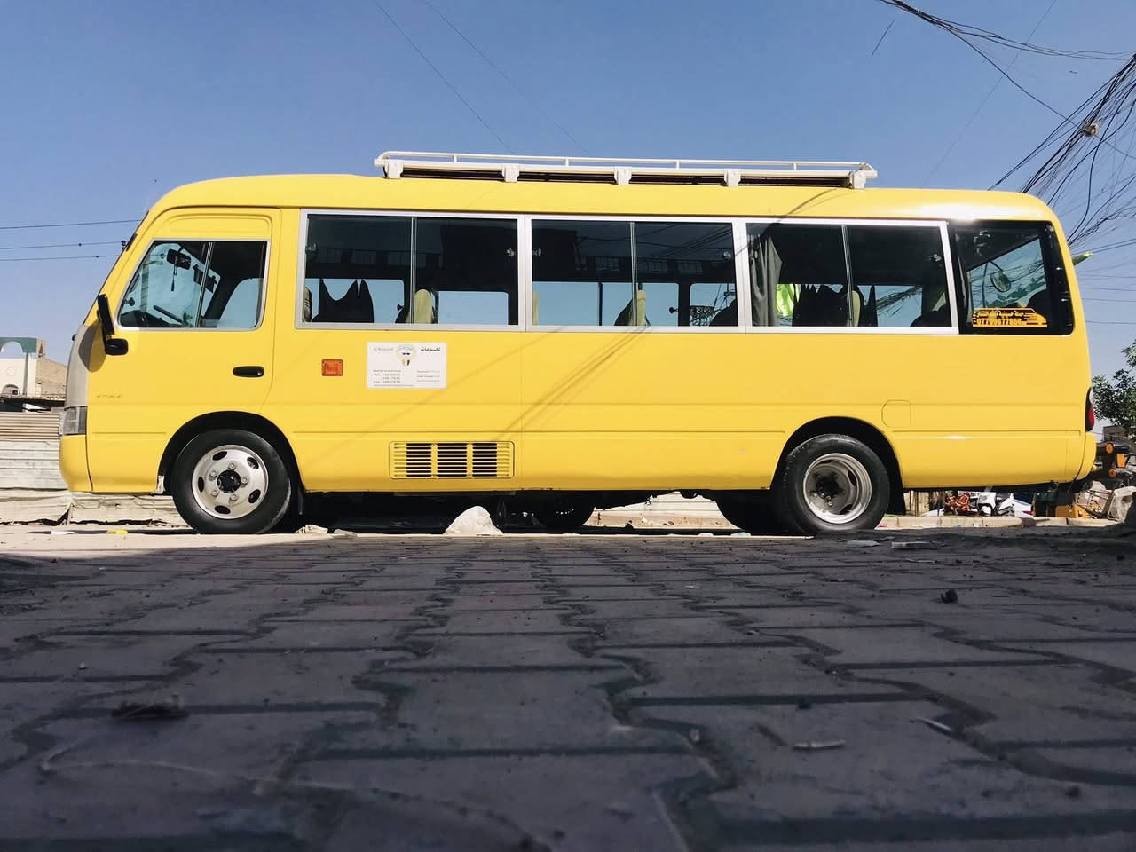 سلام عليكم سيارة كوستر 2014 فيرنا السيارة جاهزة اي نقص ما بيها قلابي ستاركس منضومة غاز تبريد محور سيارة خير من الله للبيع فقط السعر 3 شدات و20 ورقه وبيها مجال 
رقم الهاتف ***********
