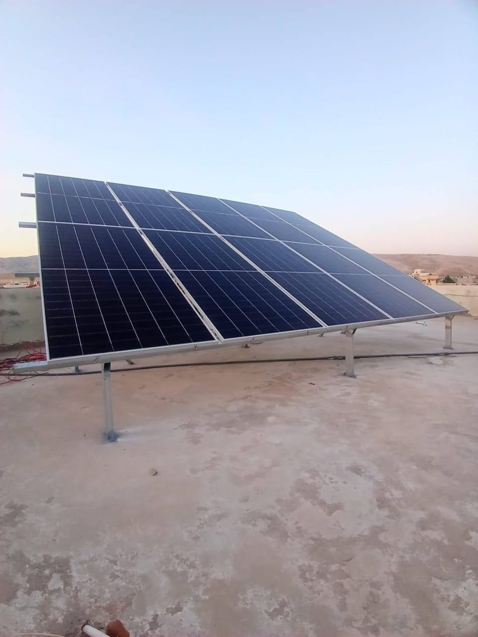 🚨مشروع جديد من "شركة الطاقة الذكية"   في باعدري 

نفّذت شركة طاقة الذكية منظومة شمسية متكاملة للزبون: السيد خديدة سلو الياس 
📍 الموقع: باعدري 

⚡ مواصفات المنظومة:
المنظومة تغذي  22 امبير صباحا و 16 امبير مساءا 
المنظومة تدعم خاصية الارجاع للوطنية ونظام التصدير الصفري 

🔹 انفيرتر 6KW Sofar Ip65 
✔️ضمان 5 سنوات استبدال 
🔹 بطاريات ليثيوم 16 كيلواط Dyness 
✔️ ضمان 10 سنوات

🔹 ألواح شمسية 620 واط عالية الكفاءة
✔️ ضمان 12 سنة

📊 أداء المنظومة:
☀️ إنتاج ممتاز خلال ساعات النهار لتغطية الأحمال الأساسية وتقليل الاعتماد على الكهرباء غير المستقرة.

💡 لماذا الطاقة الشمسية؟
✔️ كهرباء مستقرة طوال اليوم
✔️ تقليل كبير في مصاريف المولدات والوقود
✔️ تشغيل الأجهزة المنزلية بأمان وراحة
✔️ استثمار طويل الأمد يوفر عليك لسنوات

👷‍♂️ في "شركة طاقة الذكية" (https://www.taqa-smart.com) نقدم:
✅ منظومات منزلية وزراعية وصناعية
✅ منظومات On-Grid
✅ مكونات أصلية وضمانات حقيقية
✅ كادر هندسي متخصص وخدمة احترافية

📞 للاستفسار والتواصل:
Korek: ***********
Korek: ***********
Asia: ***********
Korek: ***********

🌐 "الموقع الرسمي لشركة طاقة الذكية"
https://www.taqa-smart.com

☀️ استثمر بالشمس… وودّع مشاكل الكهرباء.

#الطاقة_الشمسية
#شركة_طاقة_الذكية
#منظومات_شمسية
#SolarEnergy
#الموصل
#Roj_Solar
#Sun
#Taqa_Smart 
#Bashiqa 
#Mosul 
#طاقة_ذكية
