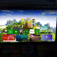 شاشة ٢٣ بوصة • ٦٠ فريم • مستعمل قليل