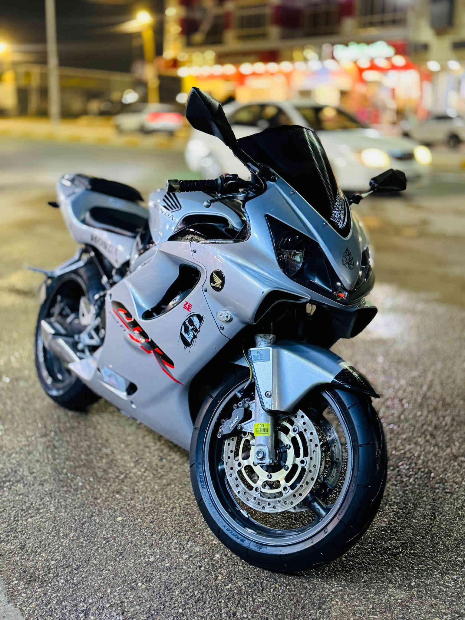 السلام عليكم دراجه F4i 2004
دراجه مثل مموضح بلصوره شلع معدل لاتبخير لاتنقيص لاصوت نعومه خير من الله بطناش تعليك فصلات تخم تاير جواها كهربائيات شغاله كلها/تراي للبصرا.. مكان صلاح دين دجيل سعر دراجه 18 قفل علمن دراجه بدون اوراق ***********
