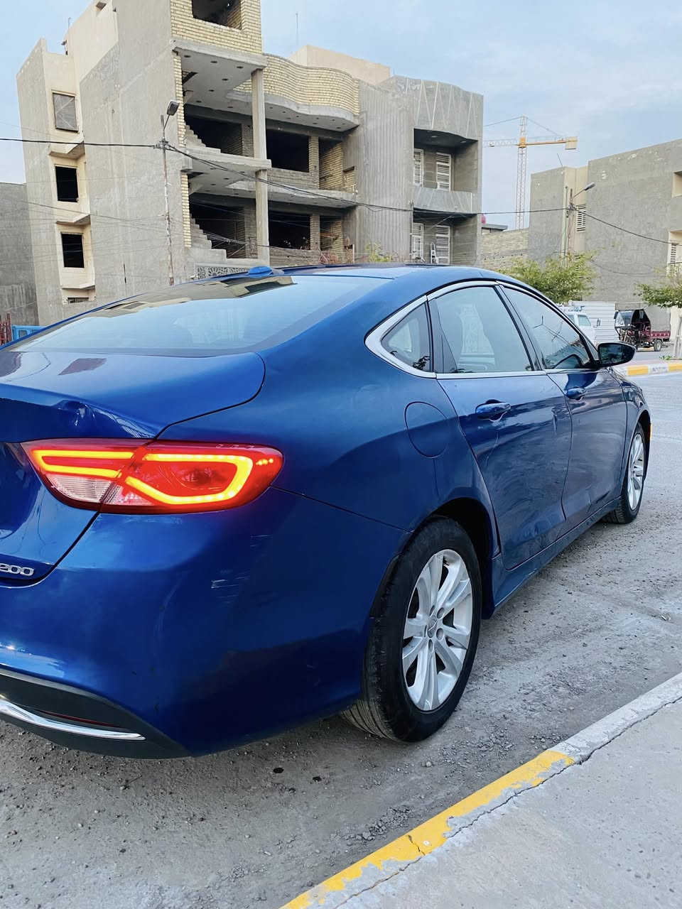 السلام عليكم
‏ 🇺🇸CHRYSLER c200

كرايسلر c200 موديل 2016 لمتدد 

محرك 2400 (المرغوب) محرك وكير وتبريد مكفولات 

كير ماوس9نمر 

السياره ماشيه 172km

تبريد ثلج ❄️ 

سياره خير من الله مرتبه واحلى من الصور 

عليها برمجه مراوح 

رقم اربيل سنويه منتهيه  

🔴المواصفات ومواصفاتها معروفه ال c200

بصمه وبصمه باب السائق  

كرسي كهربائي 

سايد ابريك بصمه كهربائي

تشغيل عن بعد

وتدفئه الكراسي 

تبريد قطعتين

ويل 17 انج

سماعات عدد 10معه دمام ابلادي  

لد امامي 

لد خلفي 

وبعد بيها مواصفات خير من الله 

بجم كبس بدون ايرباكات

السياره وارد امريكي (حادث السياره صفحه عكس السائق وشويه من التكمه) 

وموجده صور الحادث في المنشور +بيهه جراد في الجاملغ الخلفي جهة عكس السائق 

الوقع بغداد الحريه

السعر 103

الاستفسار اكثر ***********
