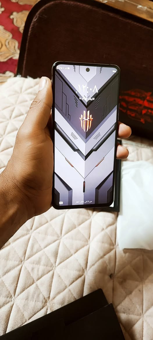 ماعندي توصيل ماعندي توصيل 
ع فيس ما ارد

غراض كامله شخط واحد مابي مستخدم شهر فقط 
الزكه مال شركه بل شاشه حافضه مال شركه شاحنه ما طالعه من باكت
فقط بس شراي يتصل مو شراي لا يجي خاص
ريد ماجك 6 ار 
ذكرته 128....رام 12
شفتات بي بوبجي 120 فريم سلس كلش 
شاشه 144 هيرتز...دبل سماعه ستيريو صوته عالي
دبل سيم كرت 
سعره 250 قفل قفل. قفل جديد 435 الف جهاز شهر مستخدم
مكاني بغداد حي اور جامع فردوس رقمي ***********
