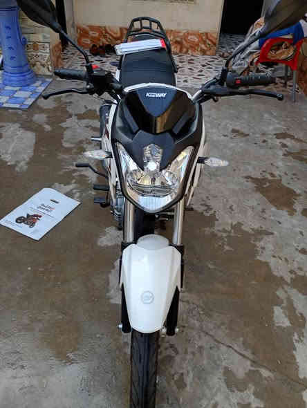 دراجه كيواي RK امتياز ايطالي كفالة عامة نضافتها 💯 مامسحوكه بعدها زيرو زيرو رقم وسنوية كاملة 
ماشية  1000 
السعر ( مليونين و750 )
للاستفسار ‏‪***********‬‏
