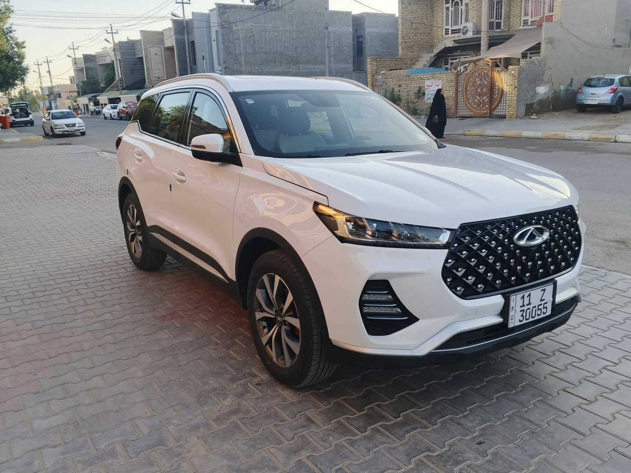 !!️ تيكو 7برو بعدها زيرو ماشيه 5000
اليكم التفاصيل الآتية:
 حره تحويل بلاسم 
 خليجي 
 الموديل2024
 حساسات أمامية 
حساسات جانبيه بالمري
 حساسات خلفية
 لايت زينون + LED
 كشافات 
 بك لايت LED 
 فتح الصندوق كهرباء 
 بانوراما !!️
كشن ذاكره 
 هاند بريك بصمة 
 مفتاح التشغيل بصمة 
 دشبول شاشة 
 كاميرا دوارة
 4 كاميرات °360
 المقاعد جلد  
 حركة مقعد السائق كهرباء 
 مثبت السرعة Cruise 
 أوضاع القيادة  Drive Mode
 مقود جلد حياكة رياضي 
 حساسات ضغط اطارات
 تبريد شاشة مناخين منفصلين 
 قطعتين تبريد 
 أوضاع القيادة DRIVE MODE 
 ا ABS  
 أوتو هولد 
ا ISOFIX  ايزو فكس
 نظام مانع الانزلاق
 تتسع المقصورة الداخلية ل 5 راكب 
 اشارة في المرايا الجانبية قابلة للطي 
 مخرج منفذ الطاقة 
 شاحن هاتف Wireless 
 ا  Bluetooth / USB

السيارة نظيفة جدا بيه شخط بسيط منزلة بالصور  فقط 
 تجي توشفه وبيك خير ودلل 
سعره 145 ورقة ومجاله جدا بسيط 
رقم الهاتف ***********
مكان سياره بصره ابي الخصيب
