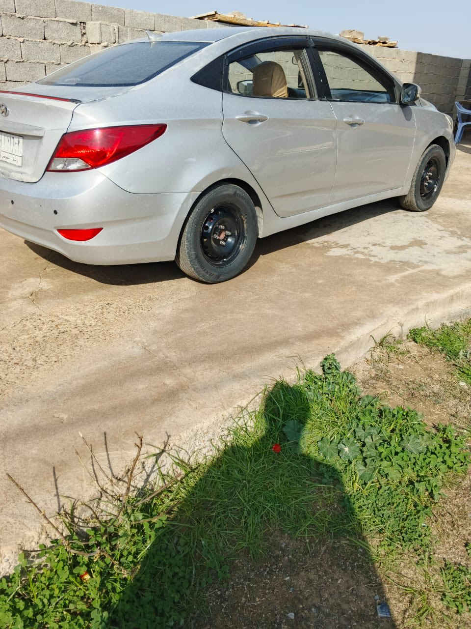 سلام عليكم اكسنت مديل 16حلوه سيارة مصبوغ حزام اثر جراد فقط بيه ضربه بل.جاملغ   خلفي فقط تبريد تدفئه تخم تاير حداديه رقم واسط تحويل ثاني يوم مكان واسط سعر 68 ***********
