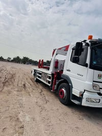 إسلام عليكم  سياره للبيع مارسدس اتيكو  سطحه كرين 3طن  8برغي   الموديل ...
