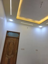 بيت جديد ١٠٠متر هستوه طالع منه الخلفه عسكري كبل خلف شارع السبيس خلف ال...