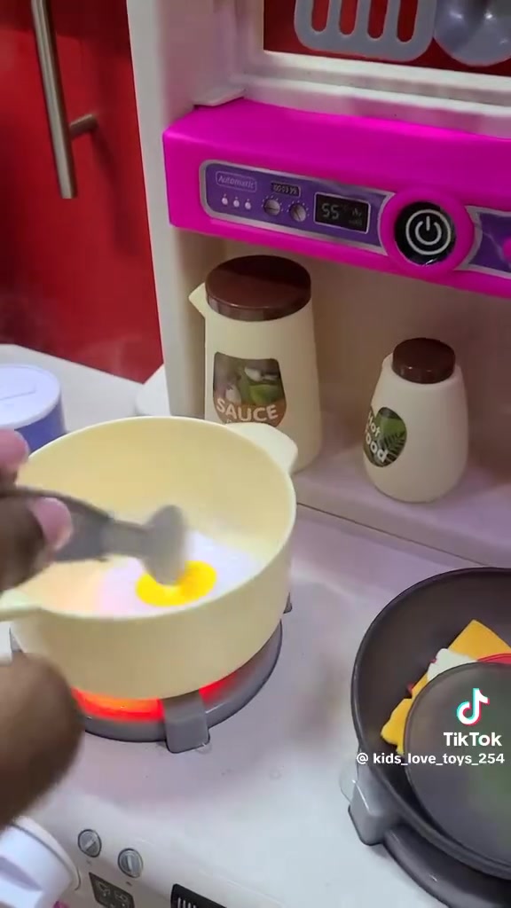 اطول واكبر مطبخ في العالم 🙊👍
مطبخ اطفال شياكه مكون من ١٠٤ قطعه ❤️
مطبخ حقيقي 🙊


**إذا كنت صاحب هذا الإعلان وتريد حذفه لأي سبب، رجاءا أرسل رسالة إلى الدعم الفني**