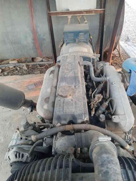 السلام عليكم / مولد كيا للبيع حجم المحرك 2700 ورا رأس توليد 50 كيفي شرط شغل توليد /  ‎*********** سعر اتصال
