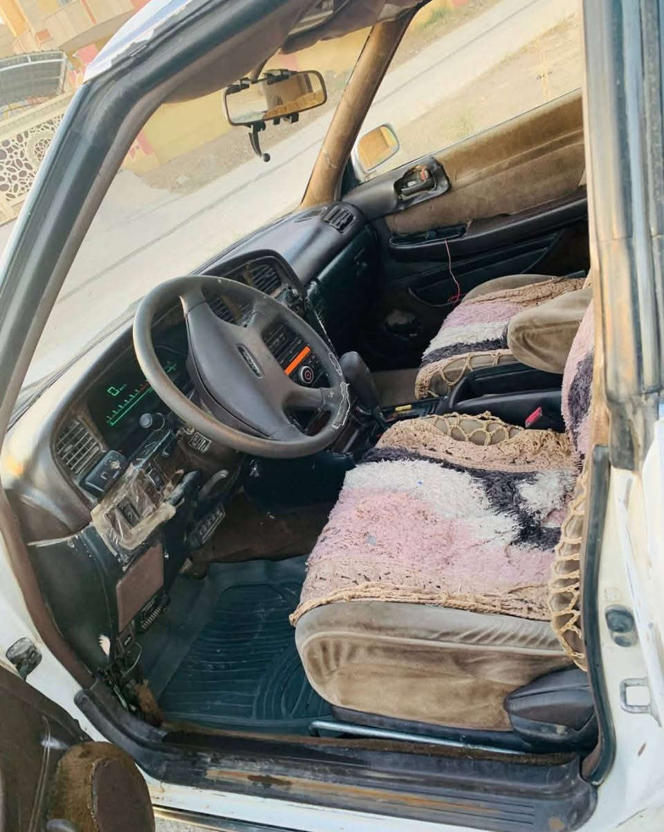 سياره مارك
مسجلة (تحويل فقط) 
كير محرك شرط
كهربائيات جدد
صدر جديد 
تايرات 
تدفئه نار
سيارة بس شغل وامشي
بعدها جديده
تراي وين مايعجبك 
السعر 24 وبيها مجال شي قليل مكان السياره الشرقاط بعاجه 
***********
بيع فقط
