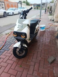 موطور شحن • ٣١٨ • صندوق