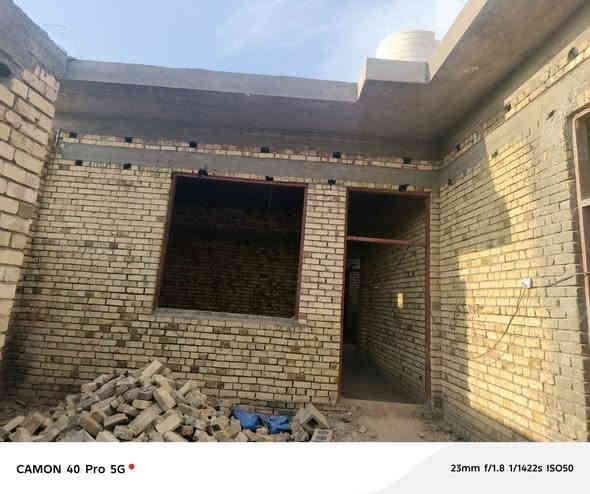 بيت هيكل لبيع مساحة ٢٢٠ بناء طابوك سقف كونكريت غرف٢ صاله مطبخ ديوانيه صحيات طارمه خدمات ماء كهرباء شارع تبليط ناحية الفضليه وره مشتل الزهور سعر ٥٠ وبي مجال وياه ٤ دبلات طابوك وتصال عله رقم *********** وتصال عله واتساب
