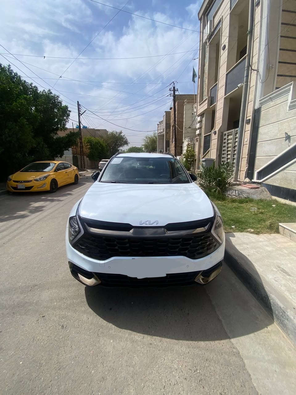 السلام عليكم
كيا سبورتج 2025
رقم بغداد
مكفول كفاله عامة 
ماشيه 2200قابل للزياده 
فول مواصفات  تحكم ستيرن كشنات كهرباء كار بلي قطعتين تبريد 
مكان السياره بغداد 
للاستفسار ***********
