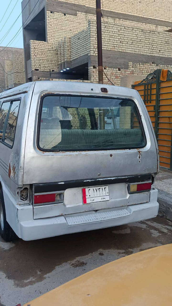 السلام عليكم كيه بسته ٩٢ مكينه ونجي كير اوتو تخم تاير جديد مماشي صدر نص عمر شواصي الاماميات وضع شركه والخلفايات بس واحد تعبان كاعيه جديده وخشبه وفرشه خلفيه جديده وزره جديده معمره سمكري تعمير كلش حلو ولا قطره خياس بيهه سنويه تفاصيل مطلوبه ٧٥٠ غرامات هيىه ومرور تريد تحويل اتريد وكاله خاصه السعر ٢٥ ورقه ***********
