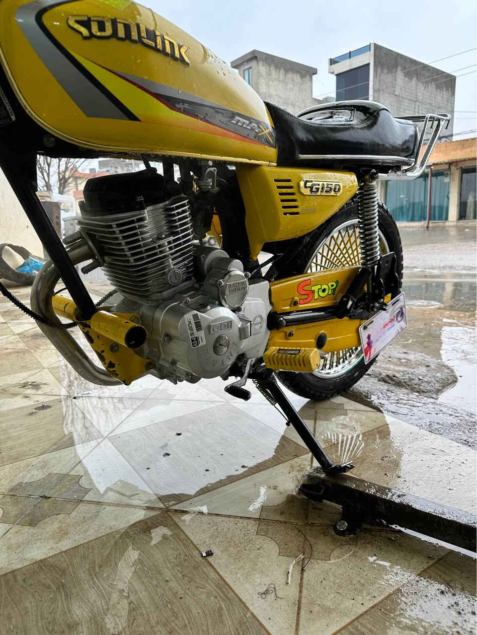 سڵاوی خوا لەماڵی هەموو لایەک ساڤین کڕاس 2017 مەکینە 150  ماڵەکە شتێکی و جوانە مەکینەی کراوەتەوە  لە هەمووی مەرغوبتر شانسی باریکە نرخی 530 معامەلە شوێن سلێمانی 
*********** السليمانية, العراق
