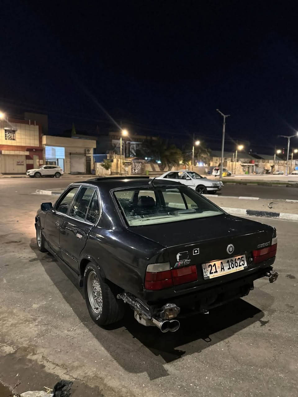 سلام عليكم للبيع بي ام دبليو موديل92 فانوس مسكر كير عادي اصل لسياره بسمي سنويه ل28 ولهزه بعده مصاقطه سعره /40  وبيها مجال بصيط مكاني بصره معقل                                  ***********
