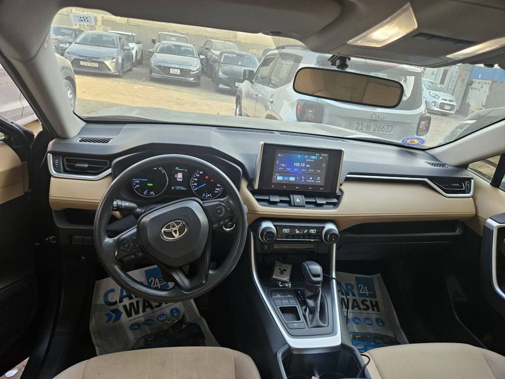 السلام عليكم 
راف فور خليجي 2023 عبد اللطيف جميل 
ماشيه 29 الف 
نص مواصفات بصمه تحكم ويل كب اوتو هولد مخمل بدون ضرر 
مرقم بغداد 
24500 $
*********** بغداد, العراق
