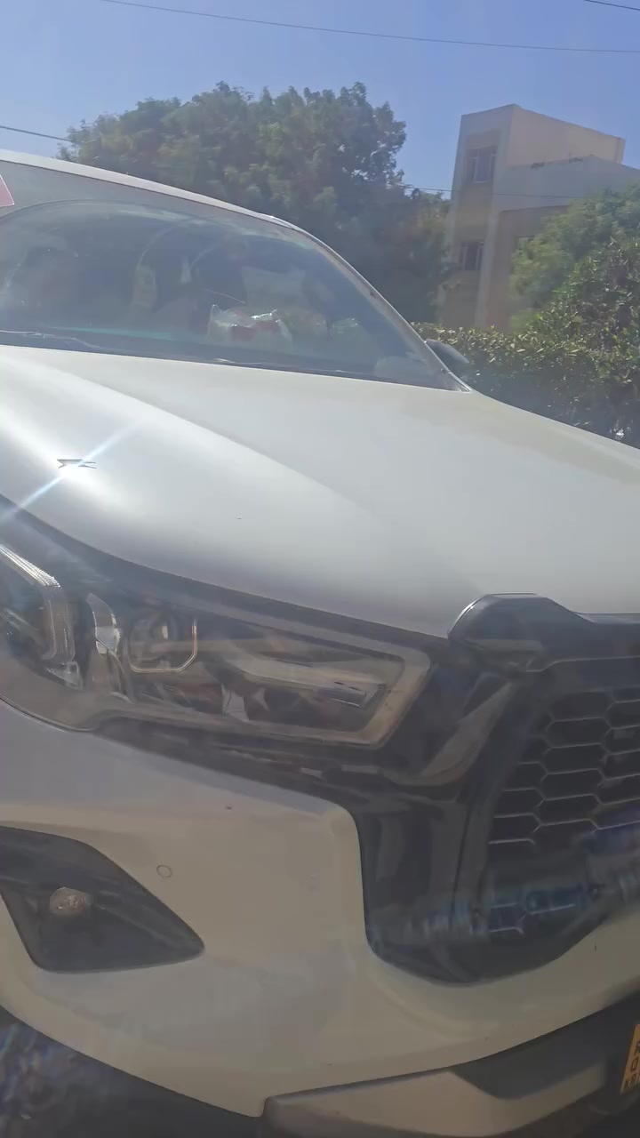 للبيع ٢٠٢٤ ماشية ٩٠ الف مكفوله من الصبغ بارد بالباب الخلفي بسيط جدا رقم اربيل لاتصال ***********
