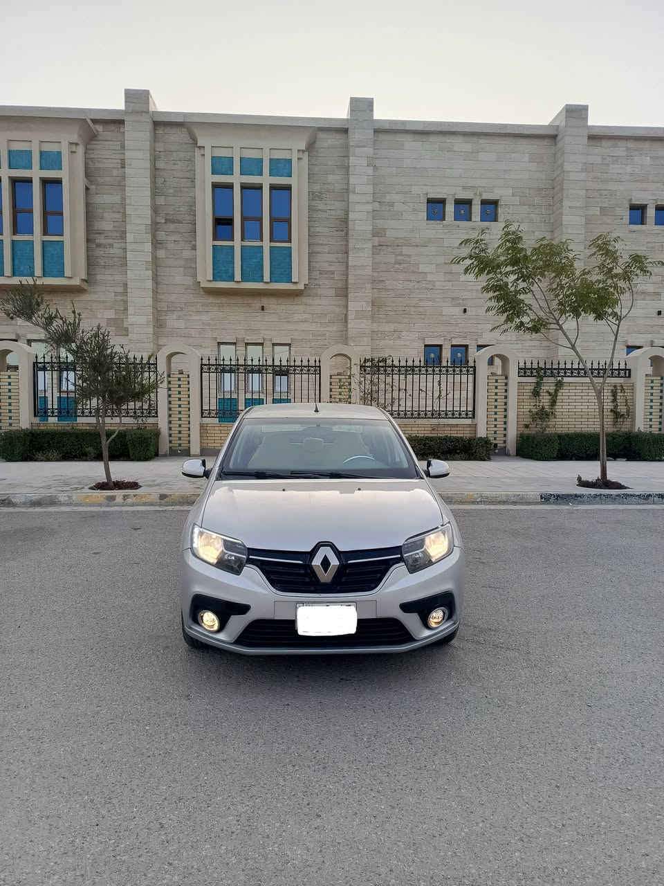 بيع مستعجل رينو سمبل فرنسي كير اوتوماتيك موديل 2018 السعر 75 ورقة وبيها مجال للشراي
. 
رقم كربلاء ألماني تحويل مباشر بأي وقت يعجبك 
جاهزة كير ومحرك وحدادية تخم تاير جديد باتري جديد 
القمارة شوية جاردة من الشمس 
مكان السيارة كربلاء 
للاتصال ***********
الخاص مغلق الشراي يتصل على الرصيد ويشلع 
.
