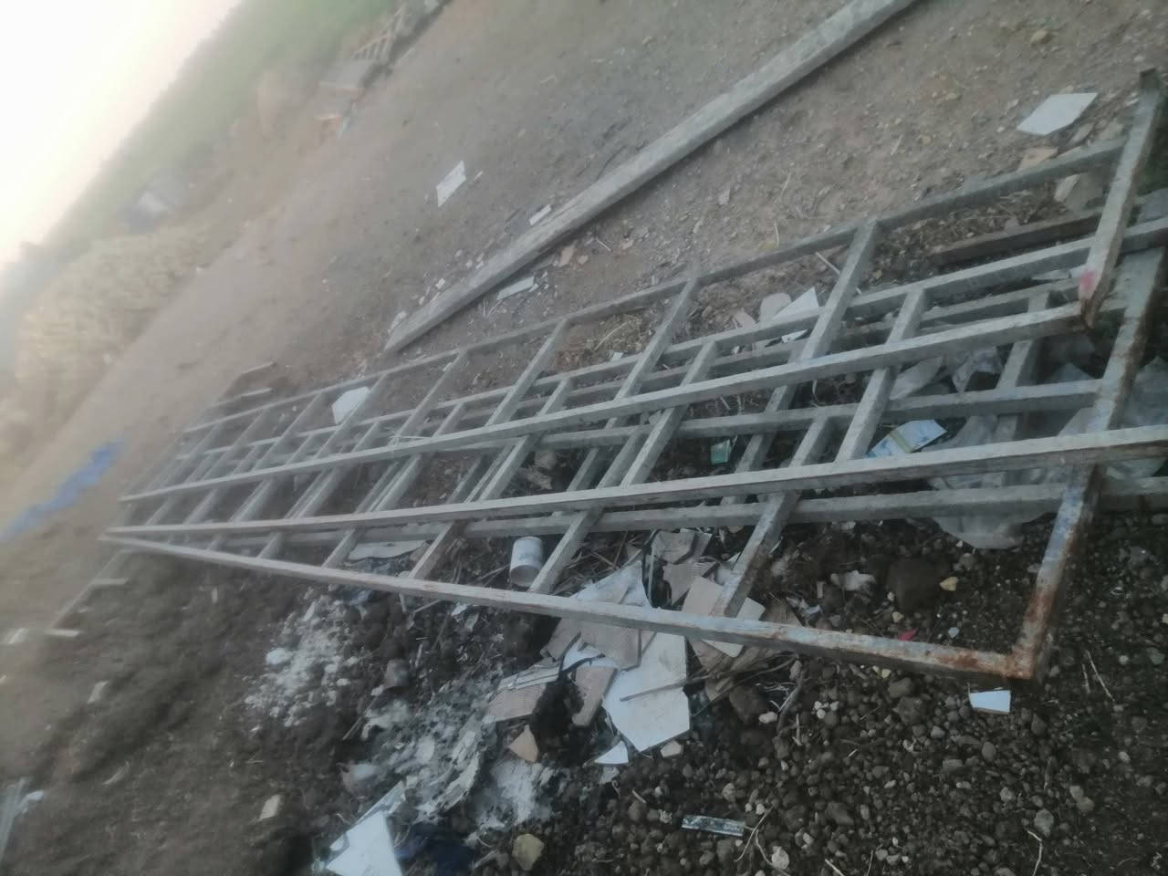 سكله تعليك عدد ٤ سعر خاص
***********
